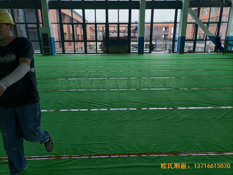 ���K���w����·�W(xu��)У�\(y��n)��(d��ng)ľ�ذ���b����