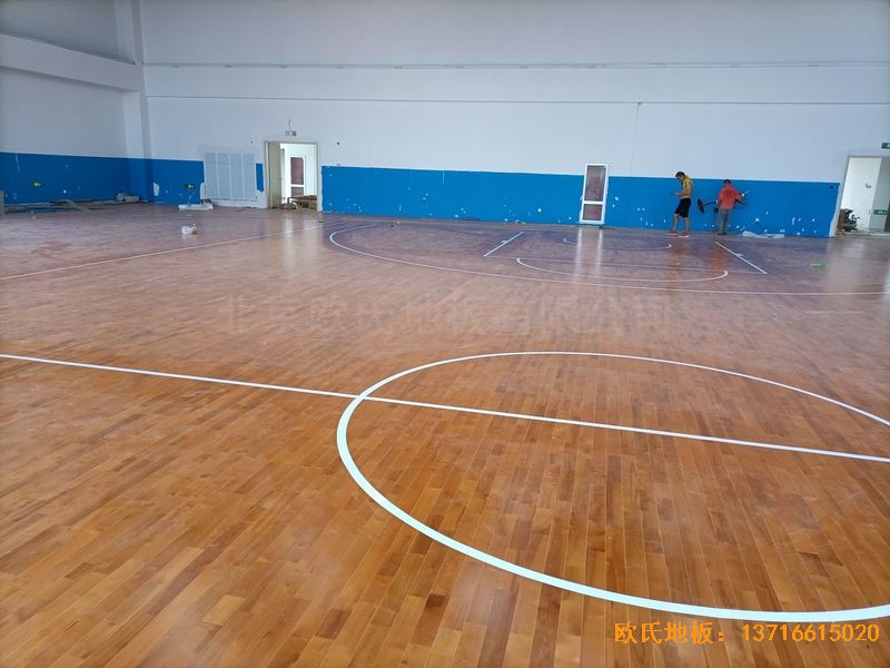 ���K���w����·�W(xu��)У�\(y��n)��(d��ng)ľ�ذ���b����