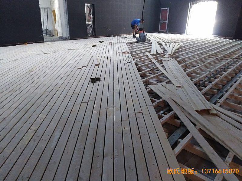 �ӱ��ȷ�����ͬ�ČW(xu��)У���_�w���ذ���b����