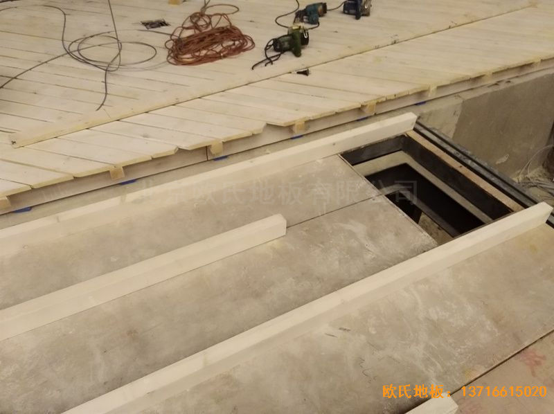�ӱ��ȷ�����ͬ�ČW(xu��)У���_�w���ذ���b����
