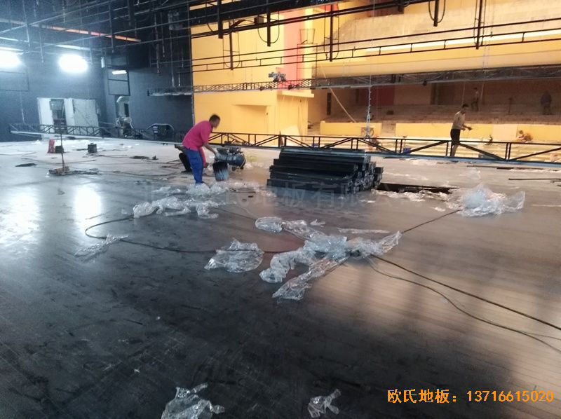 �ӱ��ȷ�����ͬ�ČW(xu��)У���_�w���ذ���b����