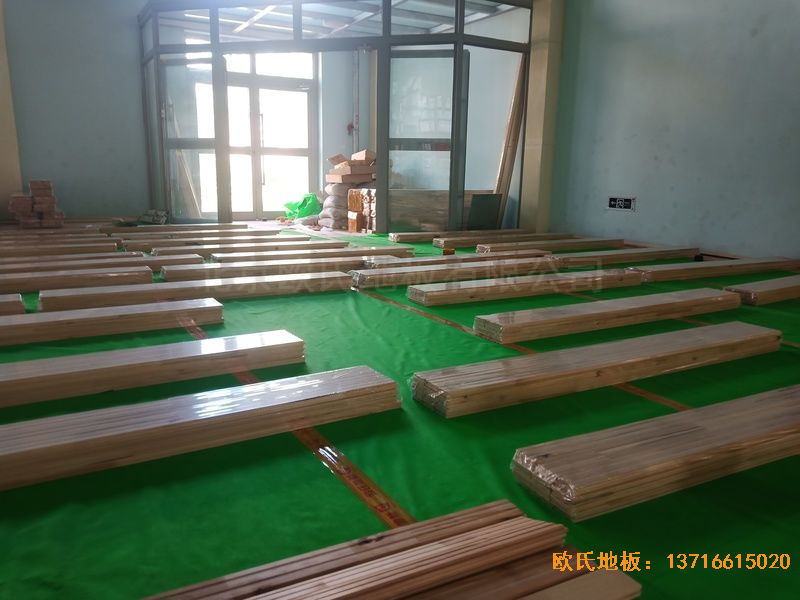 �ຣ�����г����^(q��)��·18̖(h��o)�Ї�(gu��)�ƌW(xu��)Ժ�w���ذ尲�b����