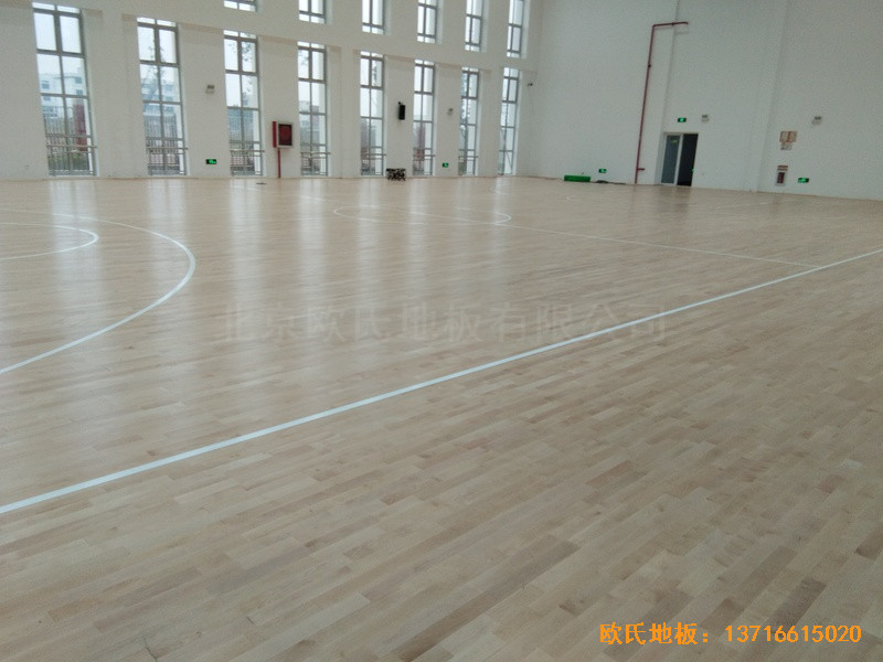 �㽭�؎Xʯ���^����С�W(xu��)�@���^�w��ľ�ذ尲�b����0