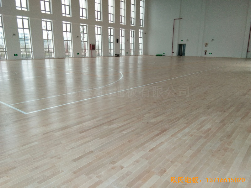 �㽭�؎Xʯ���^����С�W(xu��)�@���^�w��ľ�ذ尲�b����2