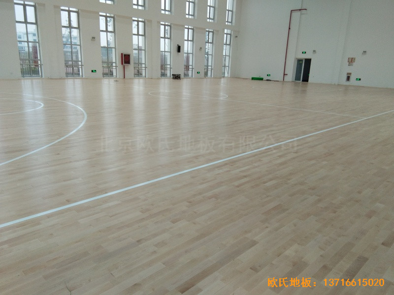 �㽭�؎Xʯ���^����С�W(xu��)�@���^�w��ľ�ذ尲�b����3